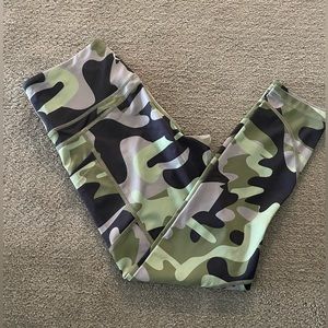 Zyia Green Camo Leggings, 6/8